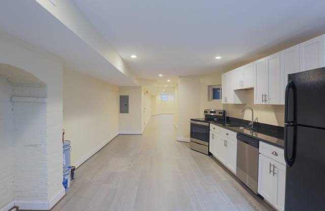 2740 St. Paul St - Apt B Gallery 4