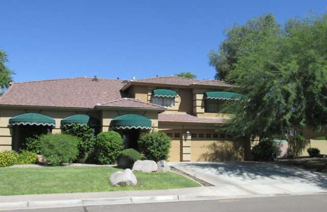 8250 W ELECTRA Lane Gallery 2