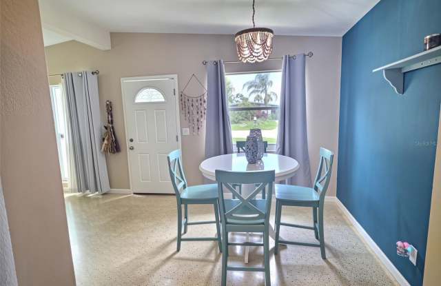329 GLEN OAK Road Gallery 3