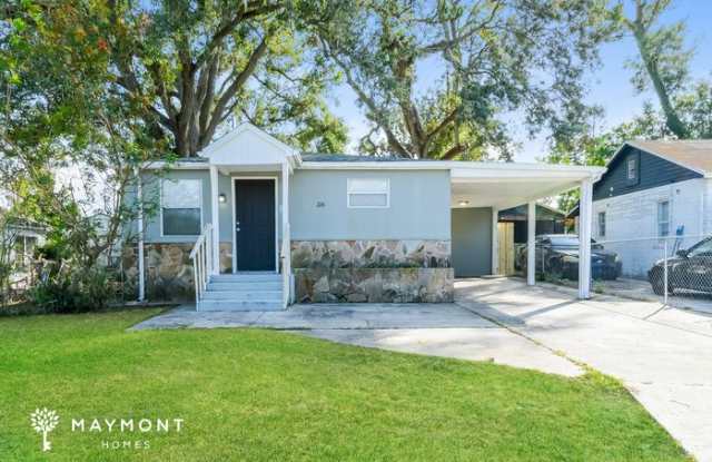 224 Lee Avenue Northeast - 224 Lee Avenue Northeast, Winter Haven, FL 33881