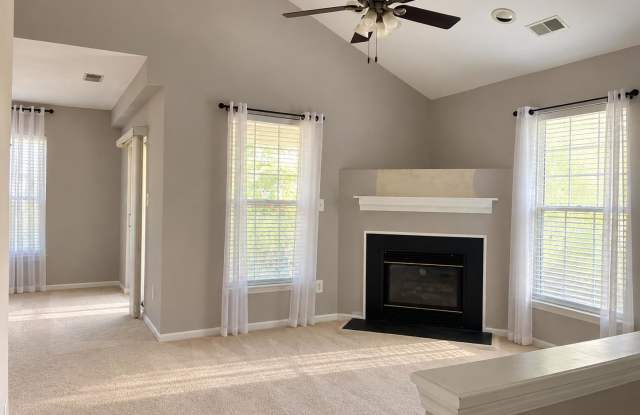 25272 Riffleford Square Gallery 1