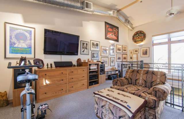 2144 Ashland Ave. photos photos