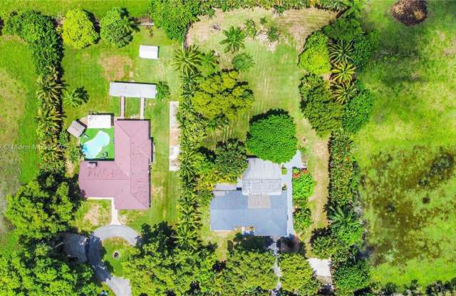 5785 SW 160th Ave photos photos