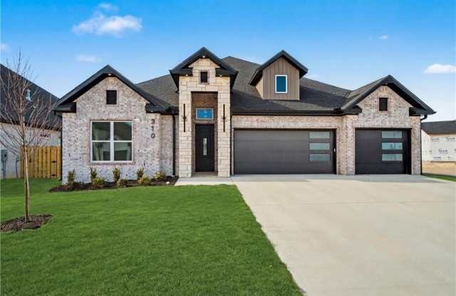 310 Hedge  DR photos photos