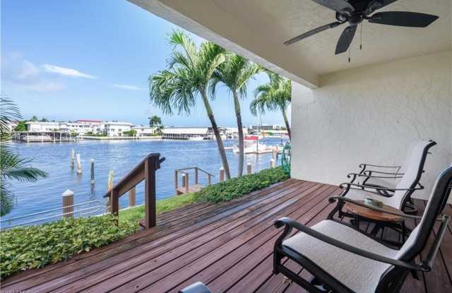 800 RIVER POINT Dr unit: 207 photos photos