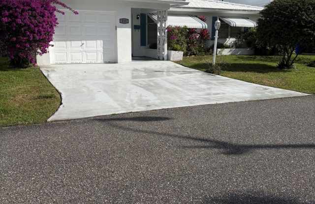 111 NW 31st Street photos photos