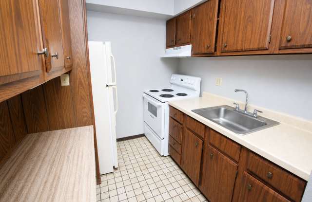 529  MONROE AVEAPT 16 Gallery 3