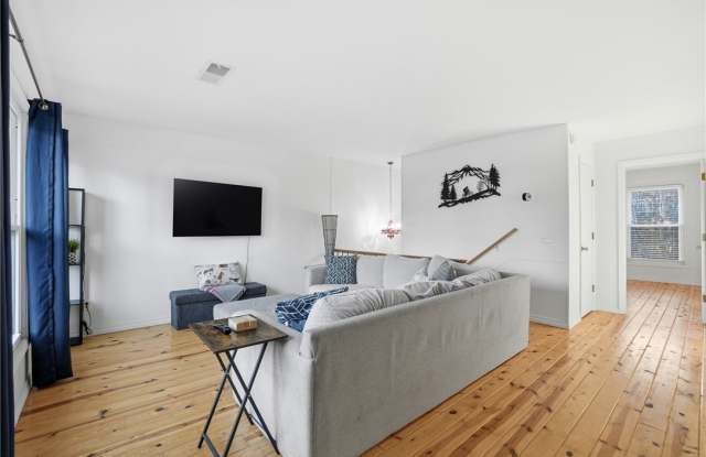 10 Dogwood Drive Gallery 3
