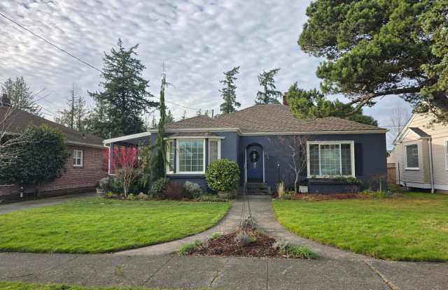 4 Bedroom, 2 Bathroom House! photos photos