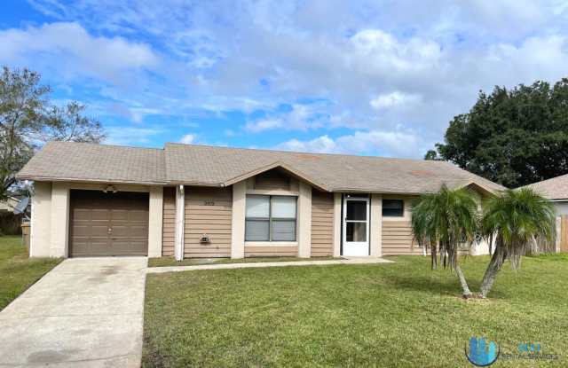 Charming 2 bedroom 2 bath with Garage home in Kissimmee! *MOVE-IN SPECIAL* photos photos