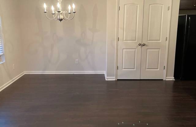 This 2018 beautiful 3 br/2.5 baths is ready for you! Gallery 4