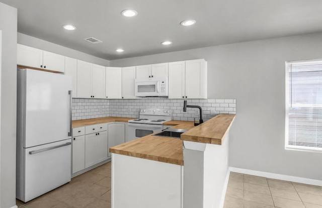 FOR RENT photos photos