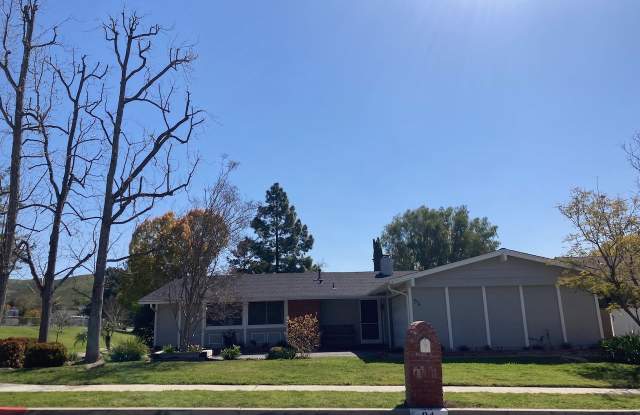 94 Oakleaf Avenue photos photos