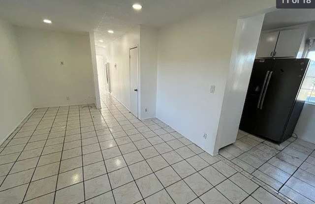 13120 S. Vermont Ave. Gallery 4
