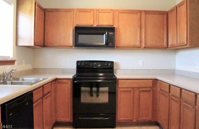 Jenne Hill Townhomes & Seasons Brook Estates photos photos