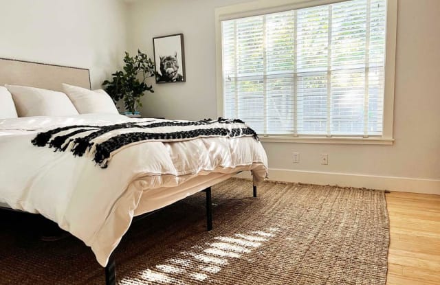 526 Fitch Street - 526 Fitch Street, Healdsburg, CA 95448