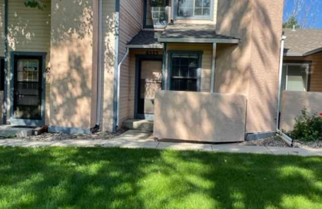 SUNDOWNER 2BD TOWNHOME w/ 1 CAR GARAGE photos photos