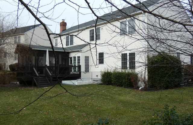 831 WINTERBERRY DRIVE SE Gallery 4