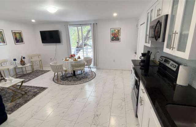 3872 Grand Ave photos photos