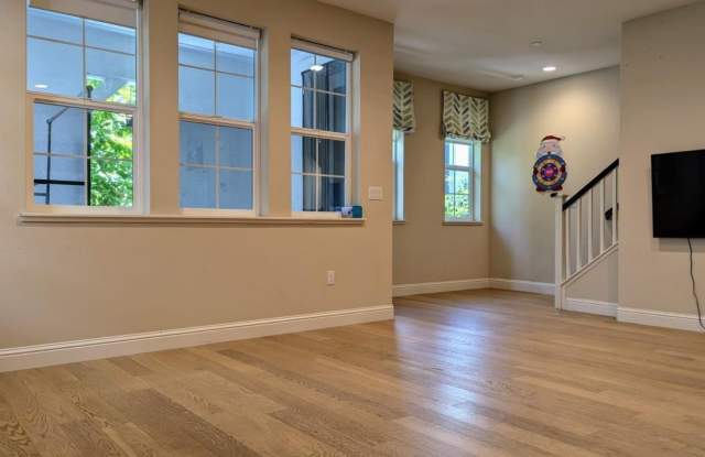 1677 Centre Pointe DR photos photos