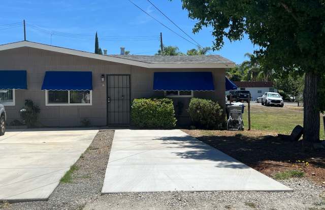Charming Folsom Duplex near Folsom Zoo, Library, Old Town, and More! photos photos
