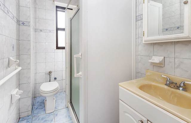 828 Gerard Avenue - 4G Gallery 4