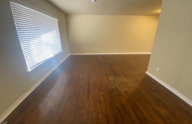 235 Blakeley Dr Gallery 4