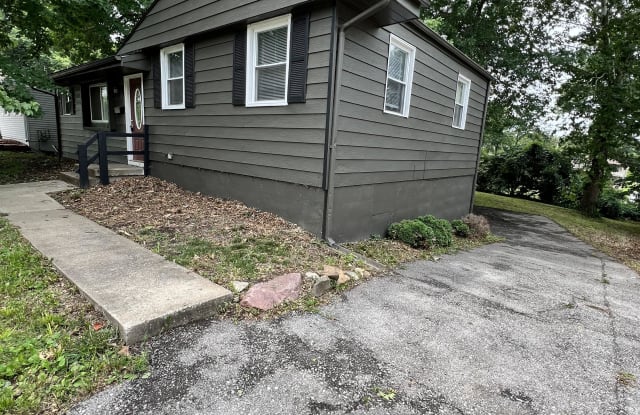 5358 N Palmer Avenue - 5358 North Palmer Avenue, Kansas City, MO 64119