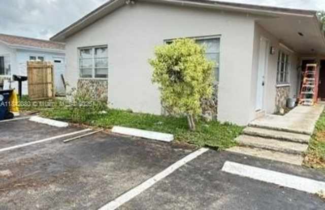 3931 SW 51st St photos photos