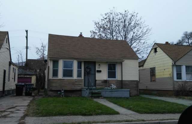 3 bed ranch on Detroit's East Side Now Available! - $850/mo - 541 Tennessee Street, Detroit, MI 48215