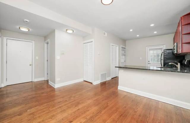 7362 North Hoyne Ave. photos photos