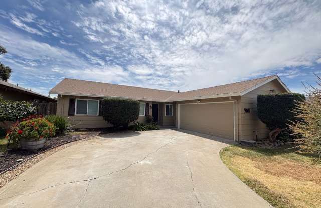 3 Bedroom, 2 Bathroom Galt Home photos photos