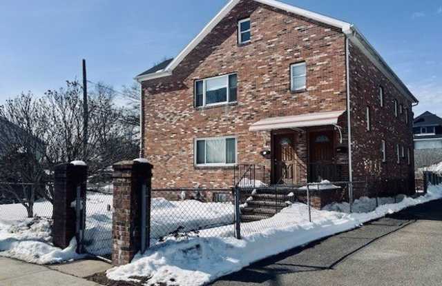 1567 Main Street photos photos