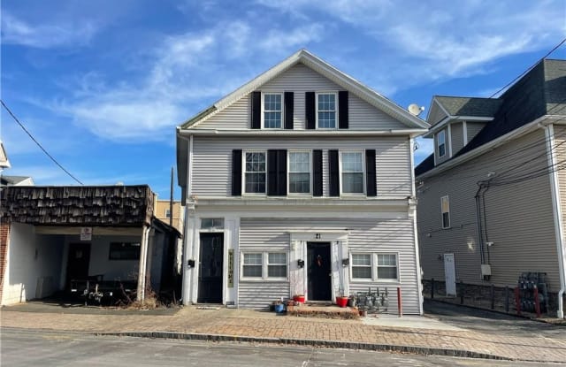 21 Liberty Street - 21 Liberty Street, Hartford County, CT 06489