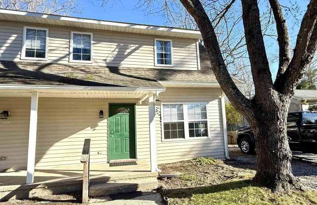 1309 Matthews Ave photos photos