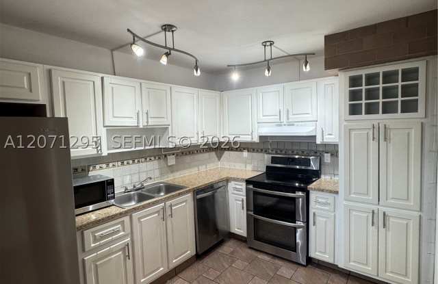 215 Lakeview Dr Gallery 4