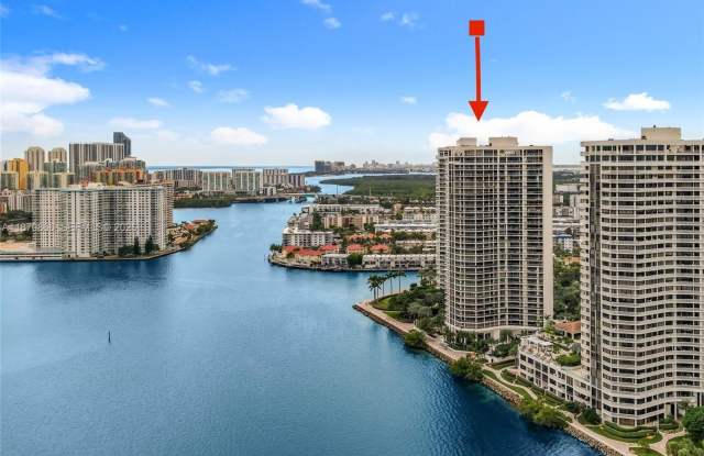 2800 ISLAND BLVD photos photos