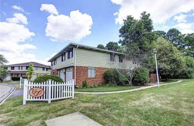 1625 Villa S Dr photos photos