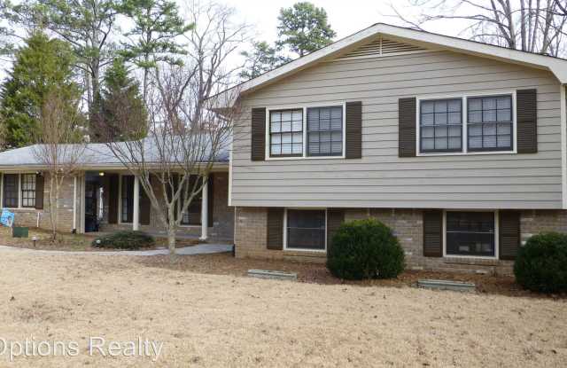 5361 Saffron Dr - 5361 Saffron Dr, Dunwoody, GA 30338