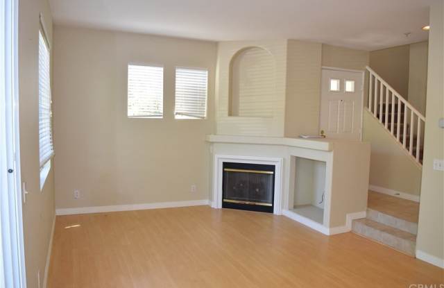 2453 Ternberry Gallery 3