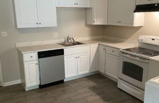 63 Pine st NE - 63 Pine Street Northeast, Fairburn, GA 30213