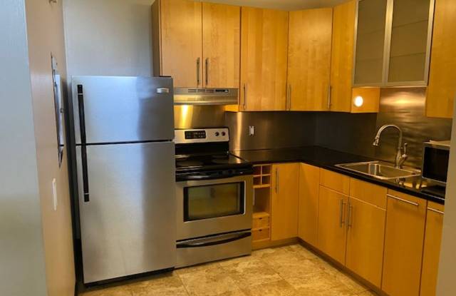 Walking distance to downtown Franklin and Bicentennial Park! photos photos