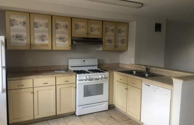 Charming & Move-In Ready Home in Baltimore! Gallery 4