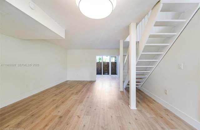 9023 NE 4th Ave Rd photos photos 9023 NE 4th Ave Rd photos photos