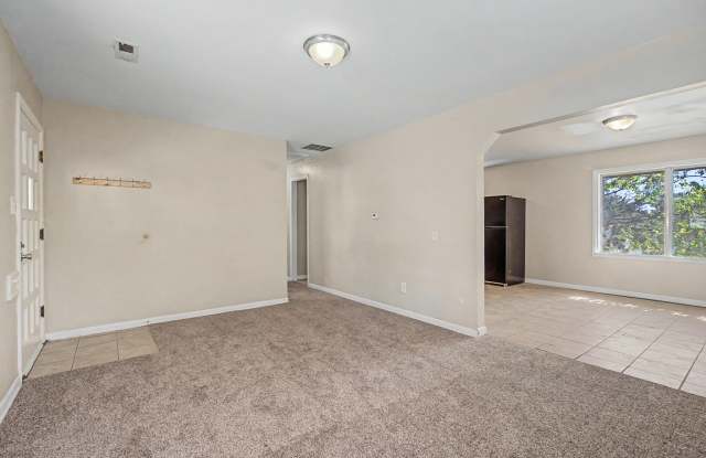 1121 Cooper Ave. - 201 Gallery 3