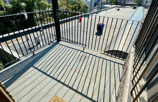 4 Bedroom - 1681 Commonwealth Avenue, Boston, MA 02135 4 Bedroom - 1681 Commonwealth Avenue, Boston, MA 02135