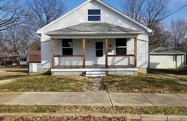 815 Roberts Street photos photos