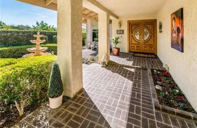 28741 Springfield Dr. Gallery 2