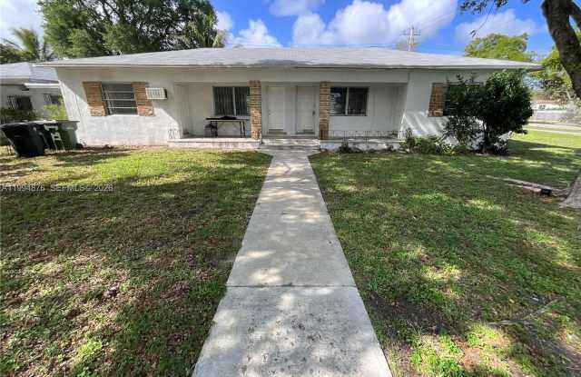 661 NE 138th St photos photos