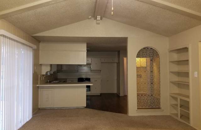 7345 Folkstone Dr Gallery 4